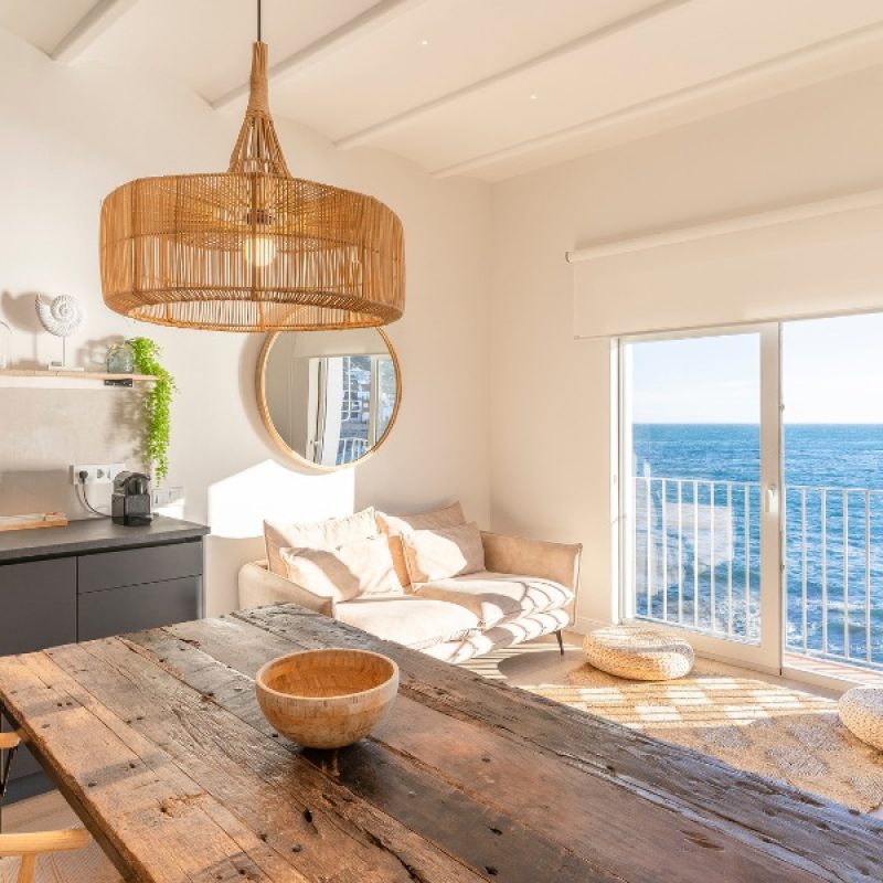 alquiler apartamento frente al mar en calella de palafrugell