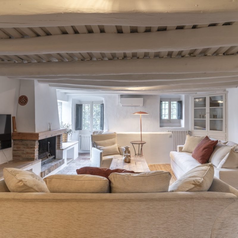 apartamento con chimenea